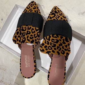 New Leopard Mules Size 38 (Women US Size 7) Summit White Mountain